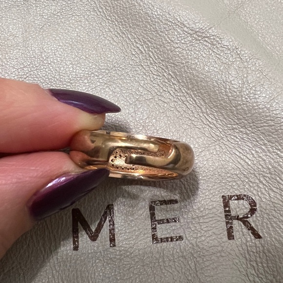 “B” INITIAL SILVER Light Pink Enameled Silver Letter Ring - Picture 4 of 4